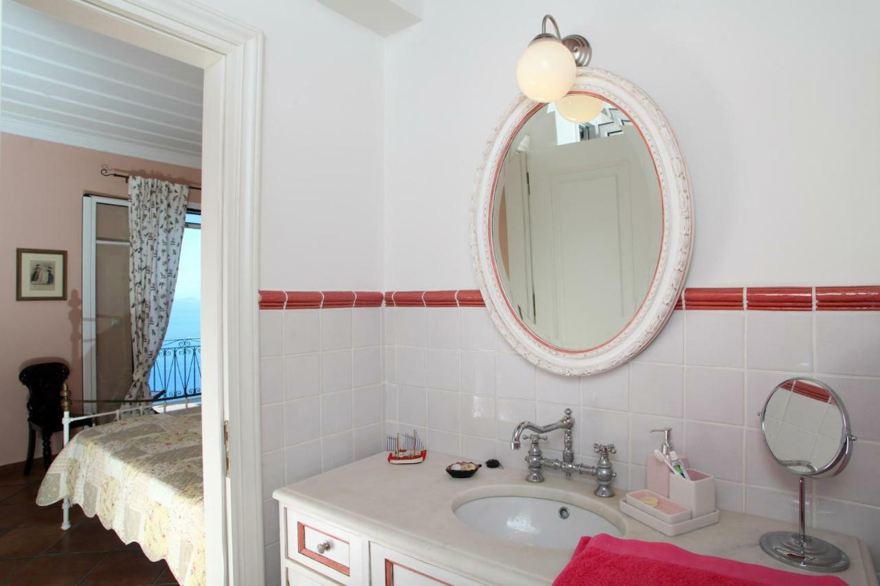 Boutique Villa Andronice Tsoukaladhes Ngoại thất bức ảnh